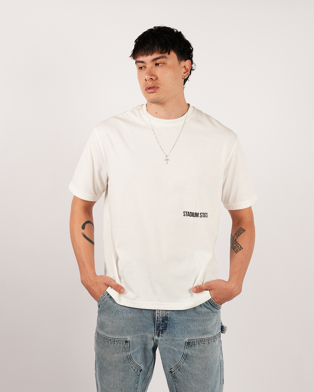 SS CHAIR TEE - WHITE